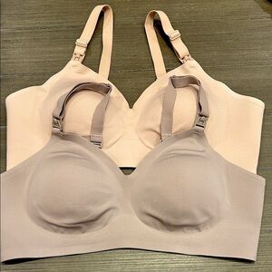 (2) MomCozy Nursing Bras XL